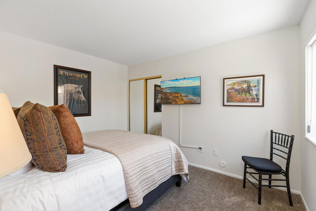 150 Willow Lake Drive Property Photo 8