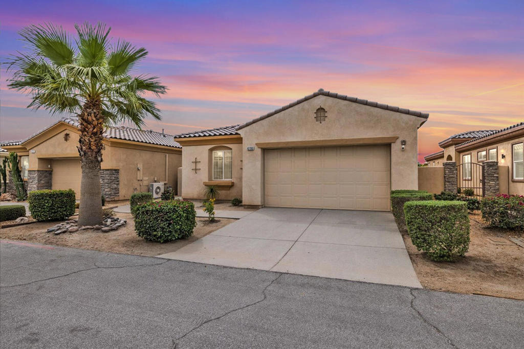 67263 S Chimayo Drive Property Photo 4