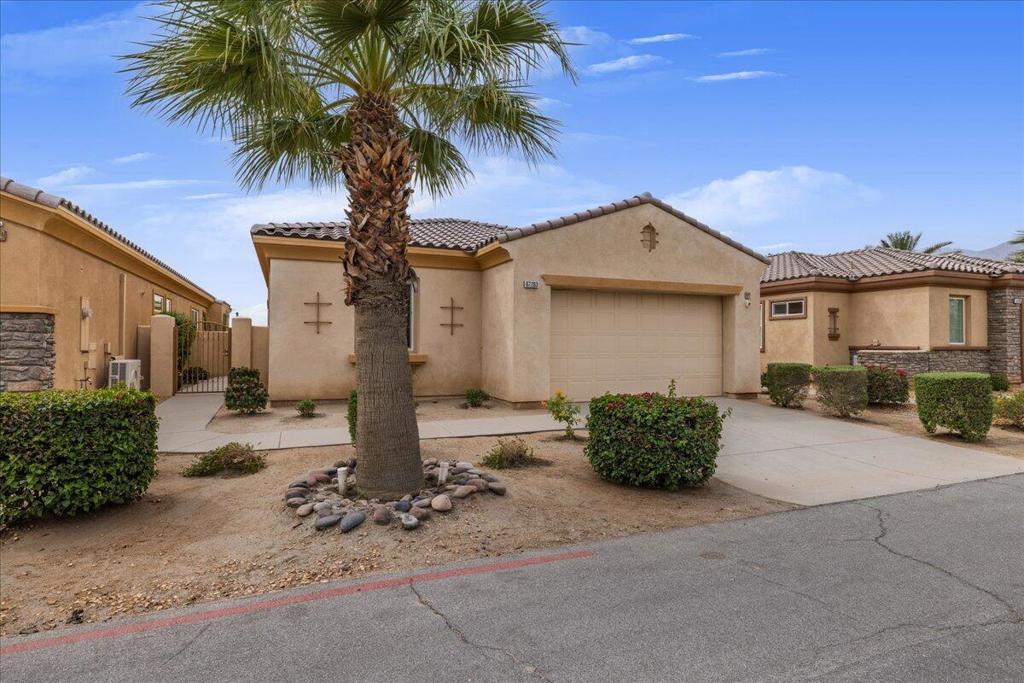 67263 S Chimayo Drive Property Photo 6