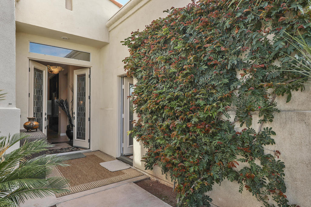 45002 Aztec Drive Property Photo 6