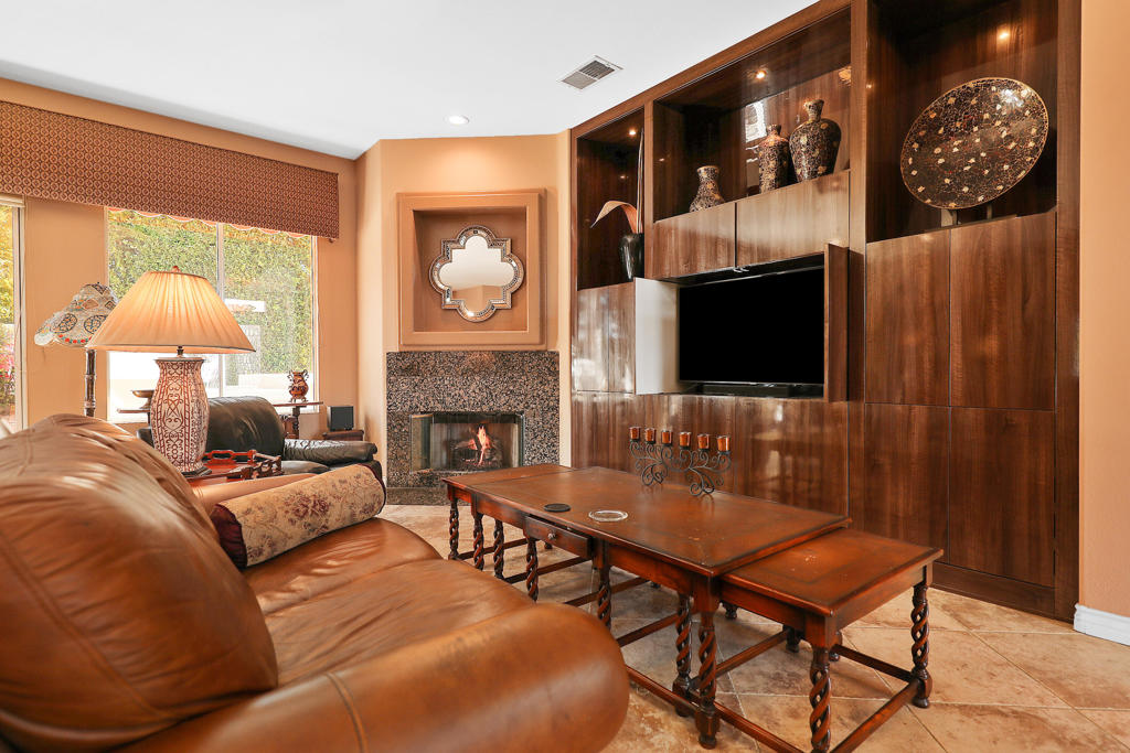 45002 Aztec Drive Property Photo 8