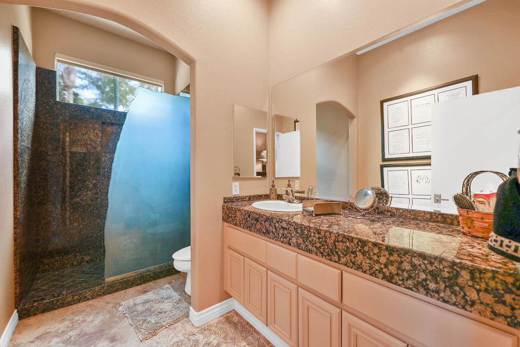 45002 Aztec Drive Property Photo 22