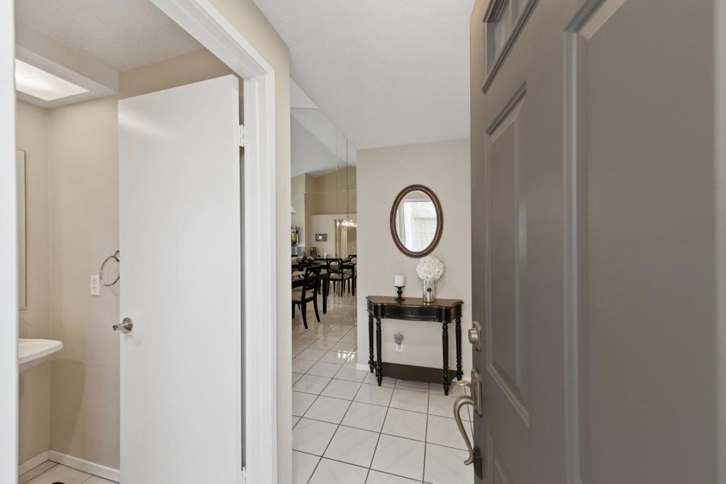 157 Falls Court Property Photo 4