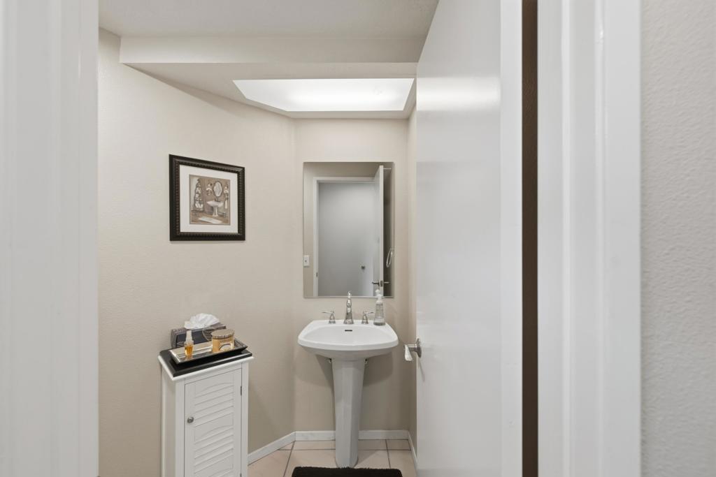 157 Falls Court Property Photo 10