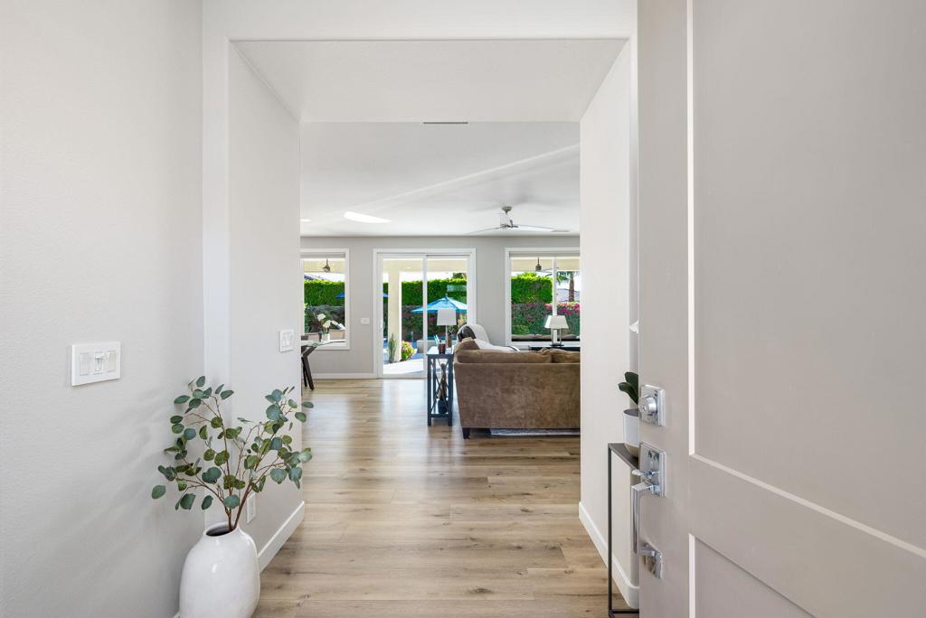 61726 Toro Canyon Way Property Photo 5