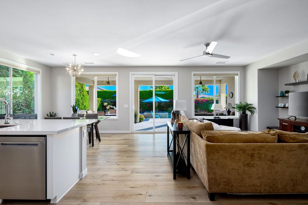 61726 Toro Canyon Way Property Photo 10