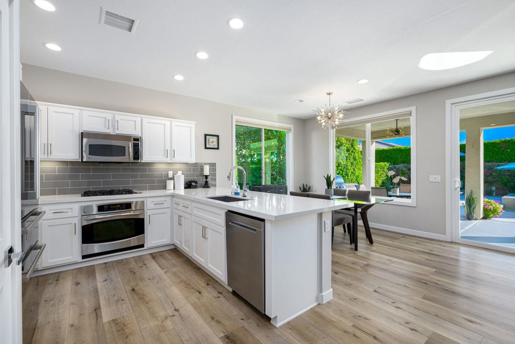 61726 Toro Canyon Way Property Photo 14
