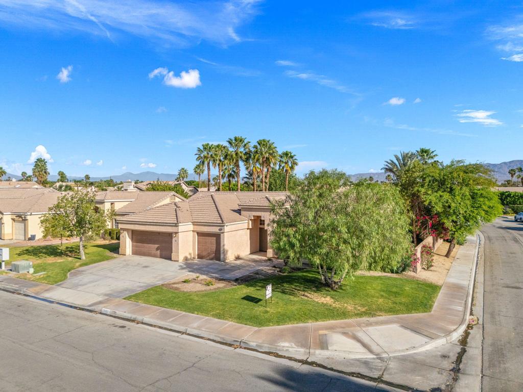 79190 Ladera Drive Property Photo 5