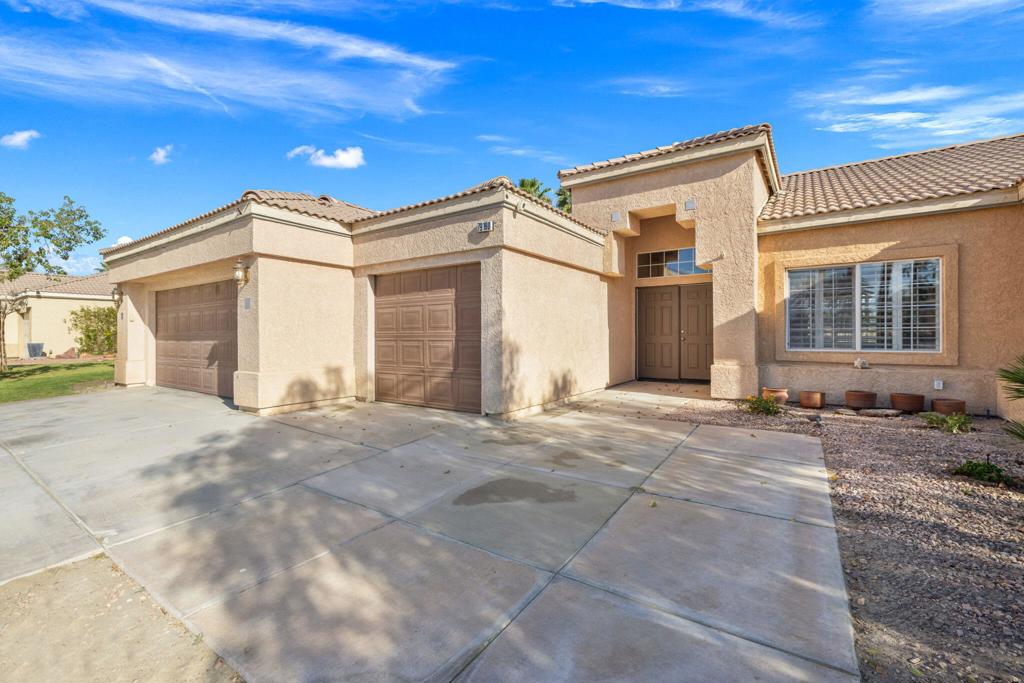 79190 Ladera Drive Property Photo 7