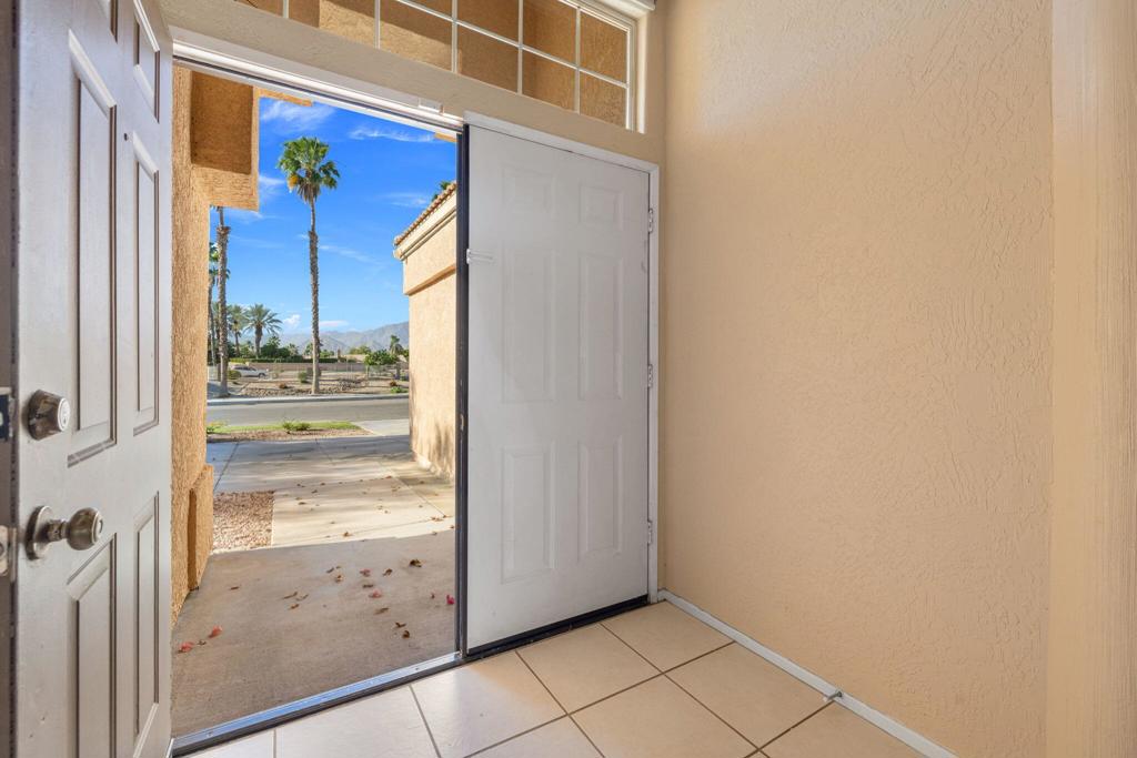 79190 Ladera Drive Property Photo 10