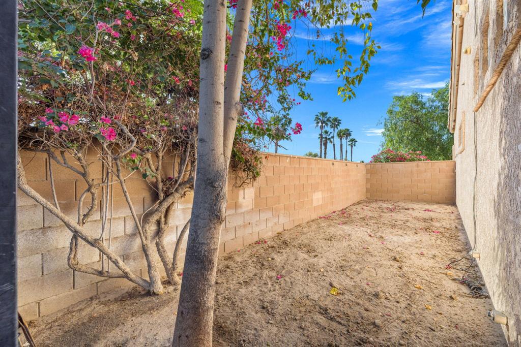 79190 Ladera Drive Property Photo 16
