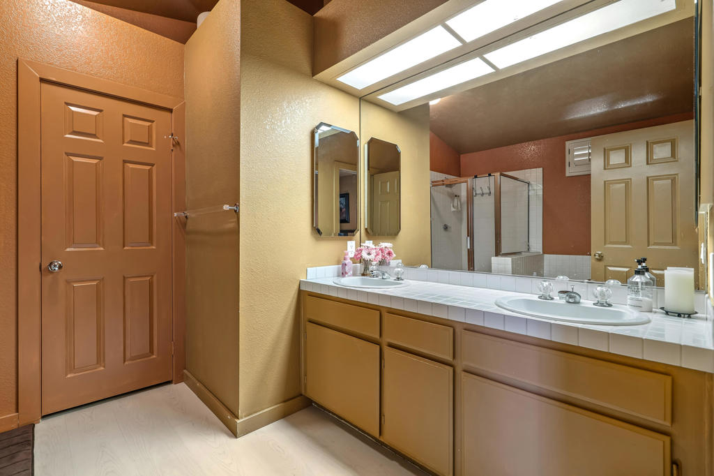 42421 Liolios Drive Property Photo 24