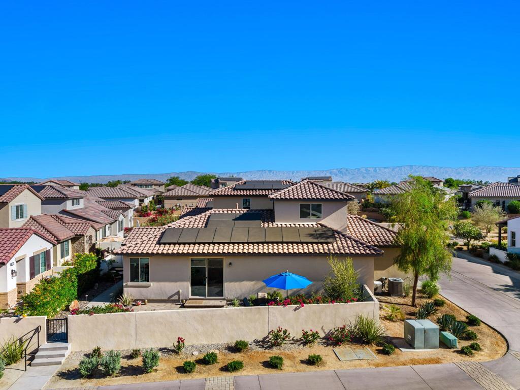 80368 Whisper Rock Way Property Photo 1