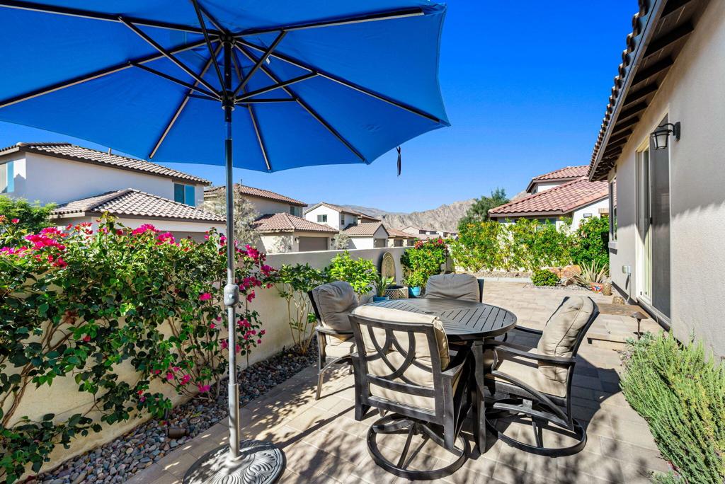 80368 Whisper Rock Way Property Photo 14