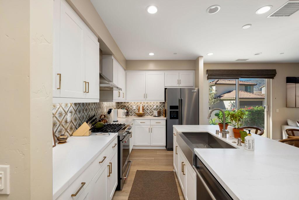 80368 Whisper Rock Way Property Photo 31