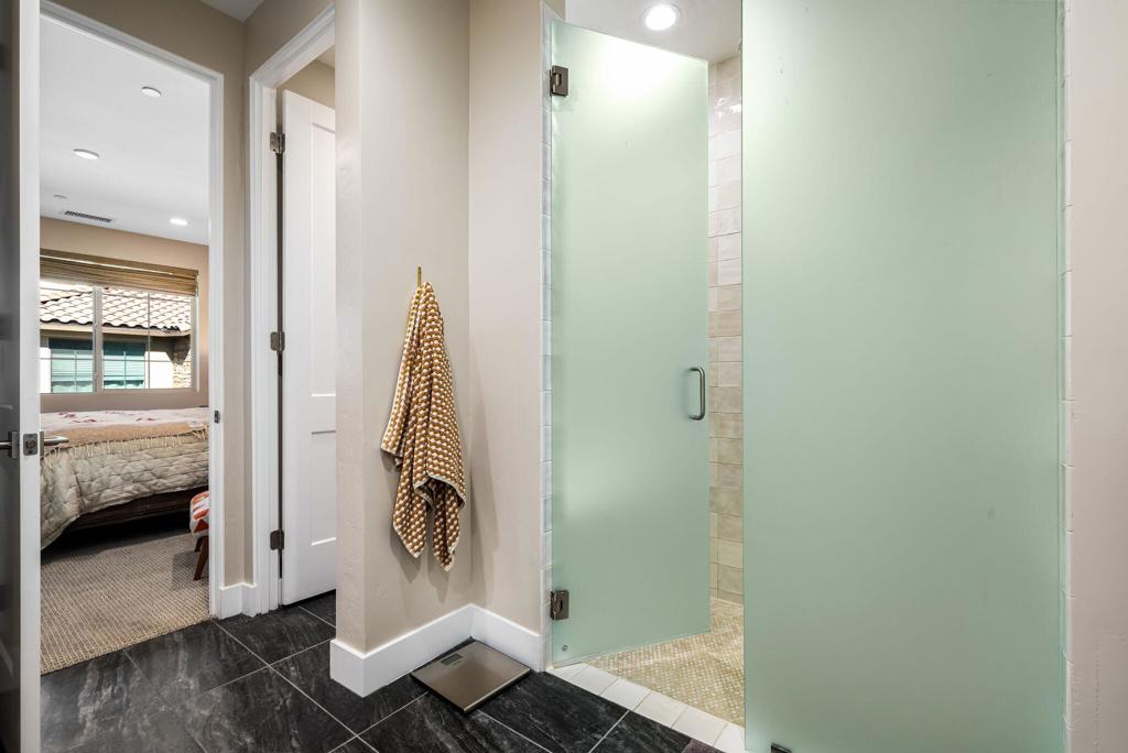 80368 Whisper Rock Way Property Photo 38