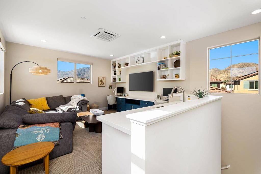 80368 Whisper Rock Way Property Photo 44