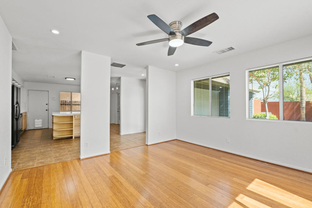 73425 San Nicholas Avenue Property Photo 9