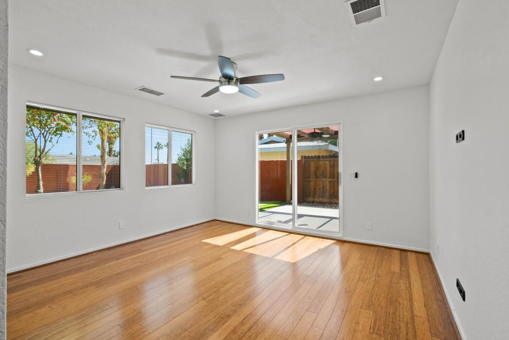 73425 San Nicholas Avenue Property Photo 13