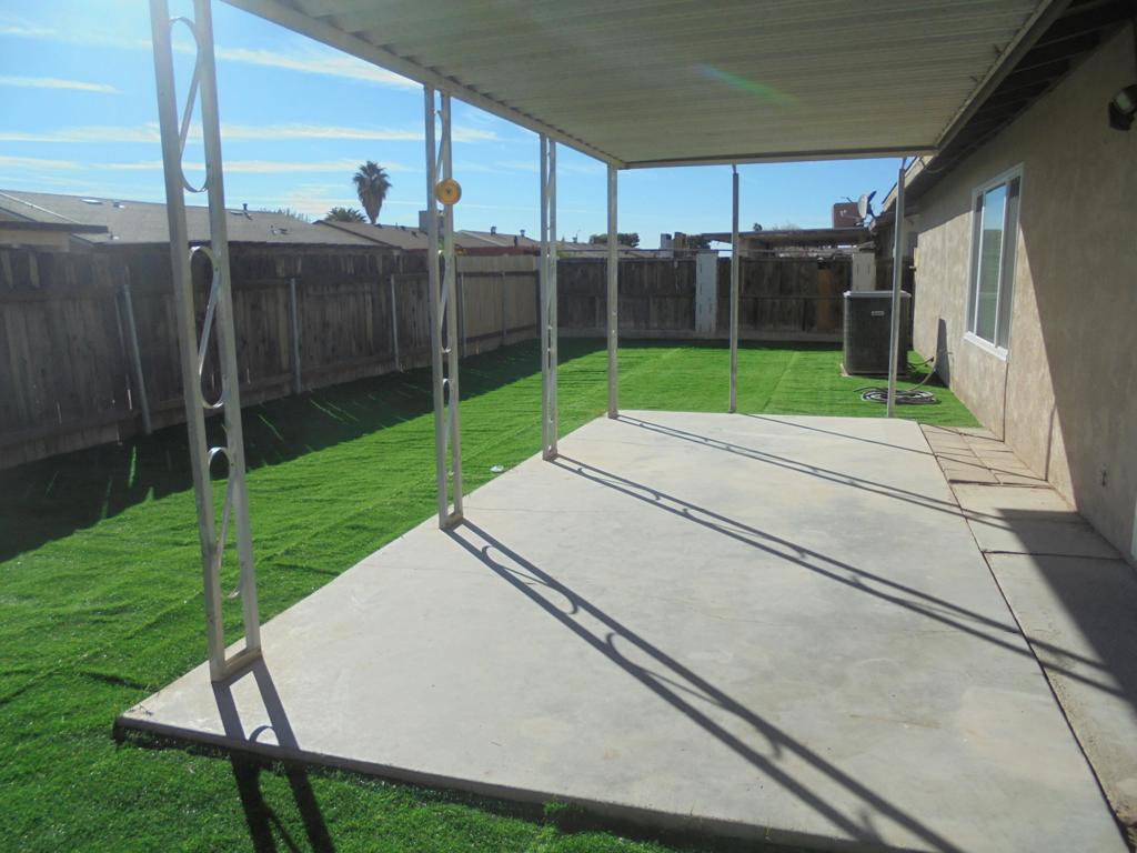 570 Holley Lane Property Photo 4