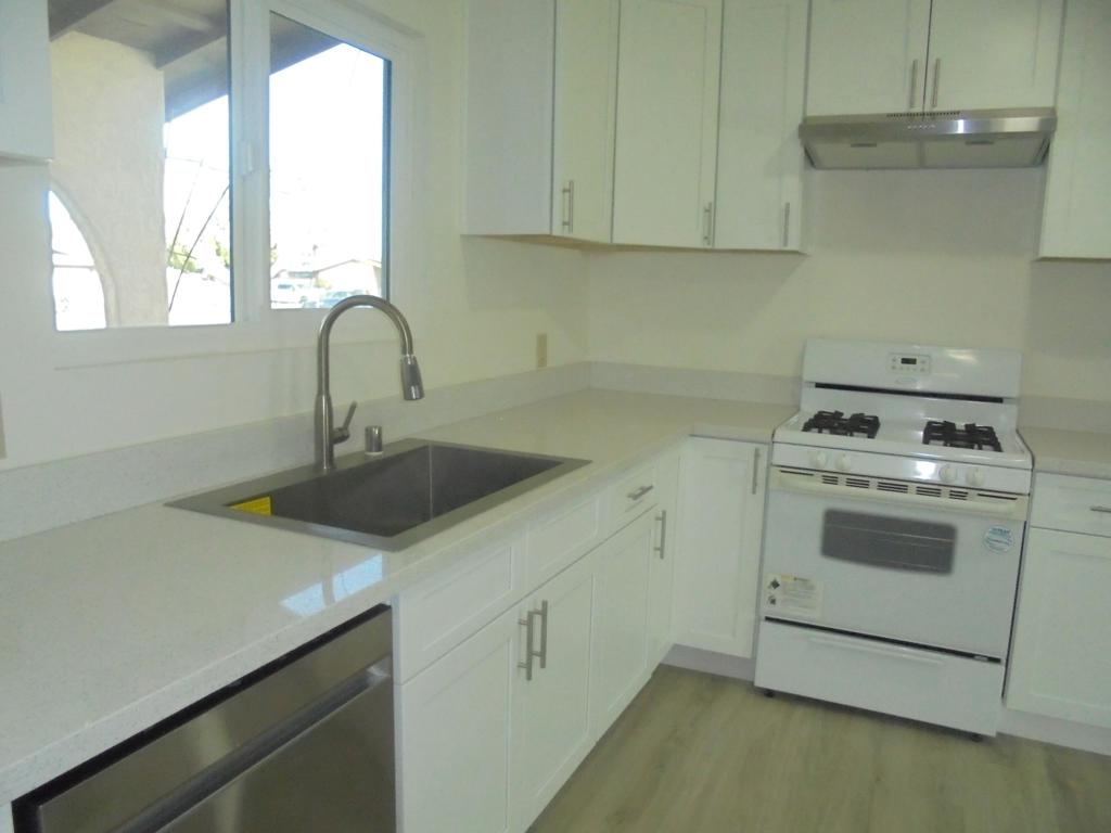 570 Holley Lane Property Photo 8