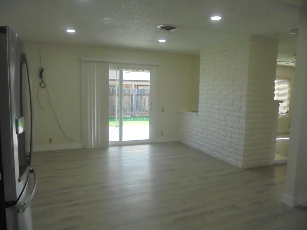 570 Holley Lane Property Photo 12