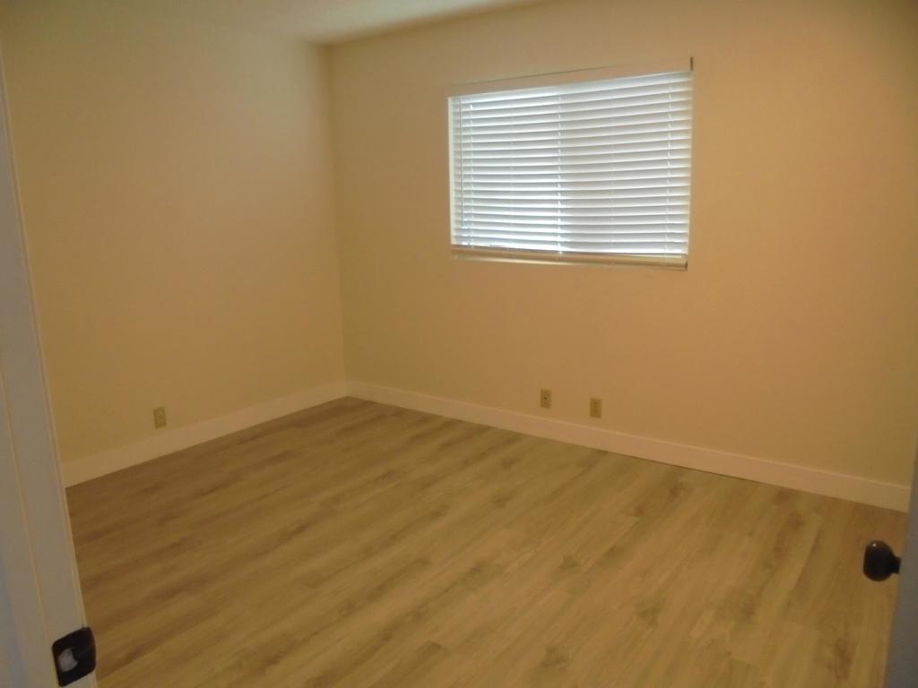 570 Holley Lane Property Photo 23