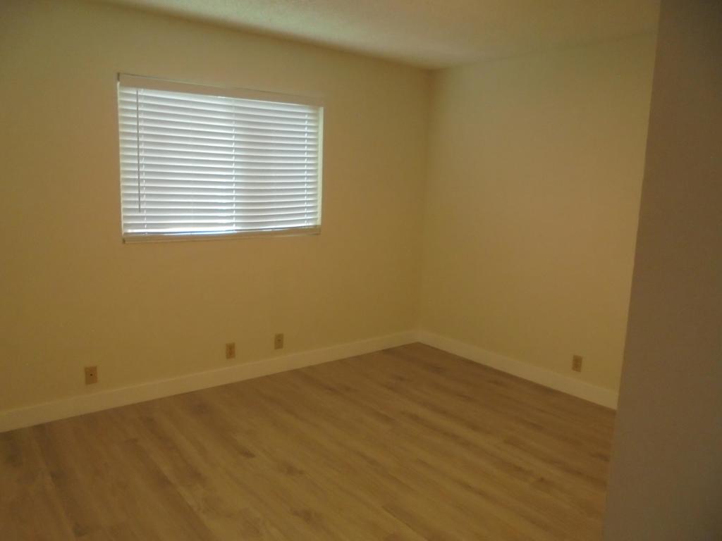 570 Holley Lane Property Photo 25