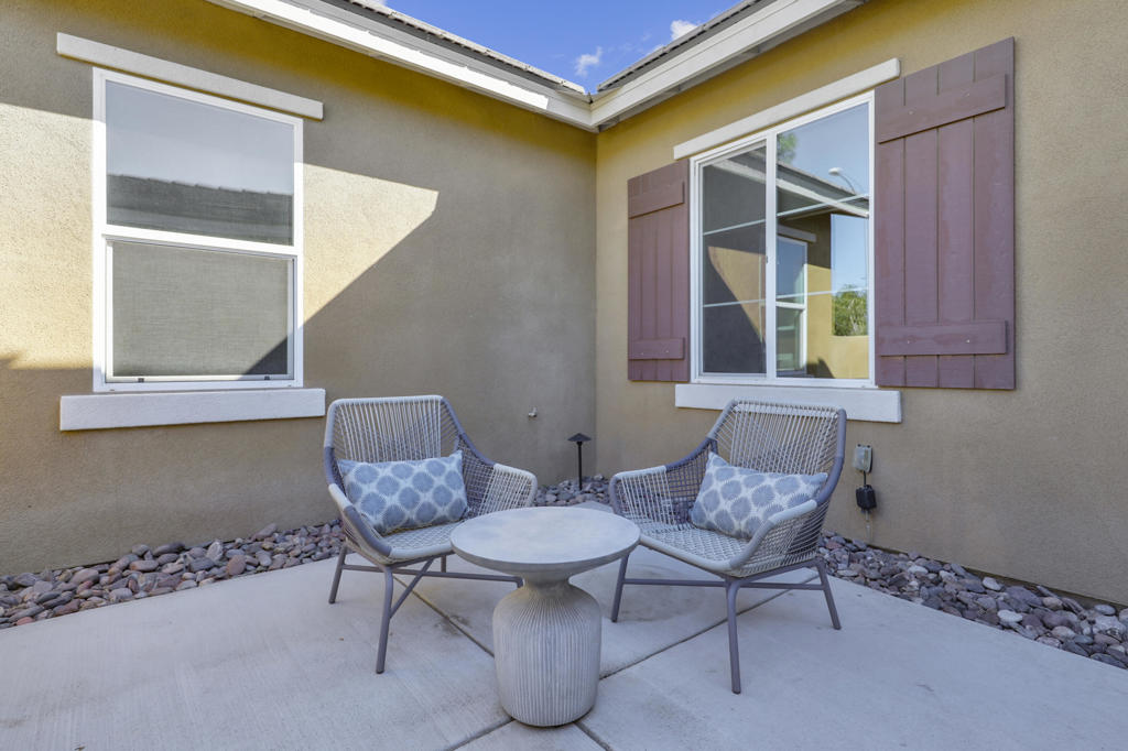 43402 Hazelton Lane Property Photo 5
