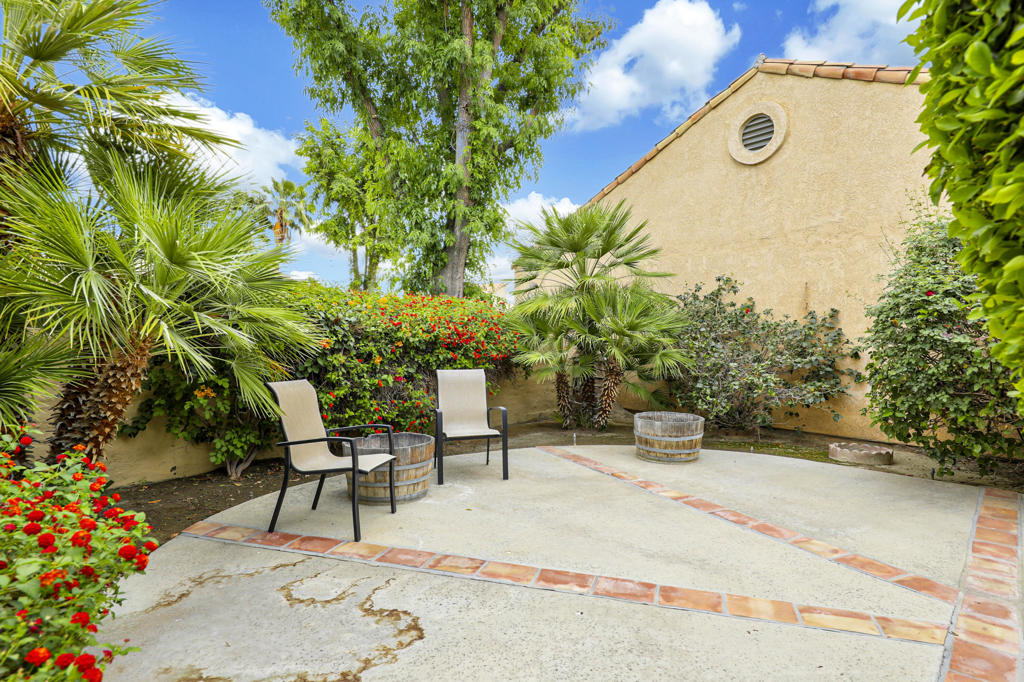 36055 Avenida De Las Montanas E Property Photo 3
