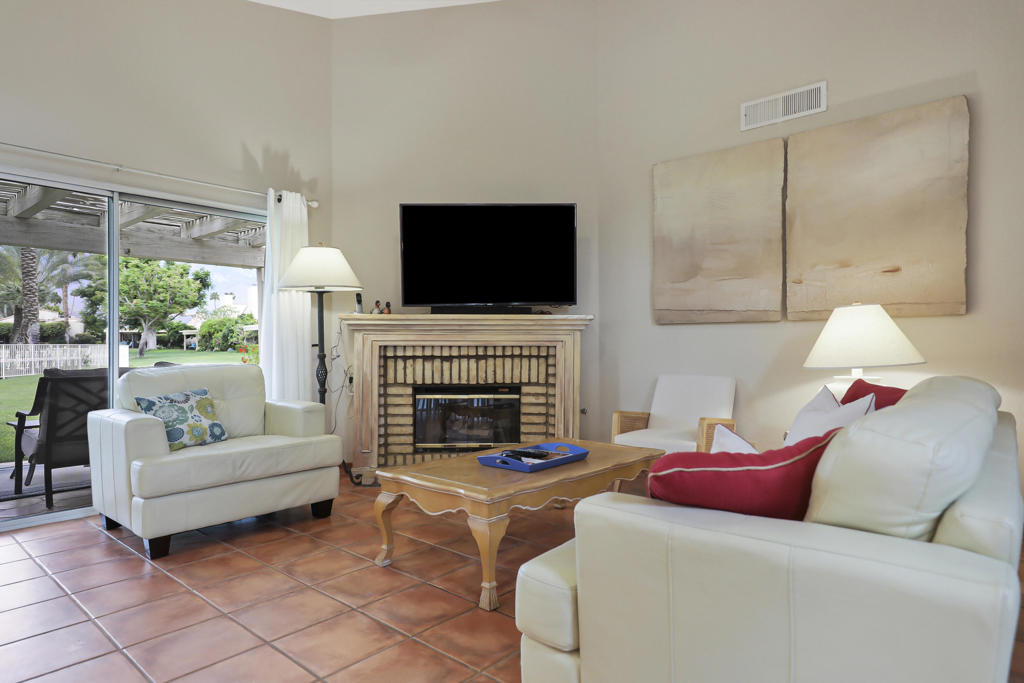 36055 Avenida De Las Montanas E Property Photo 6