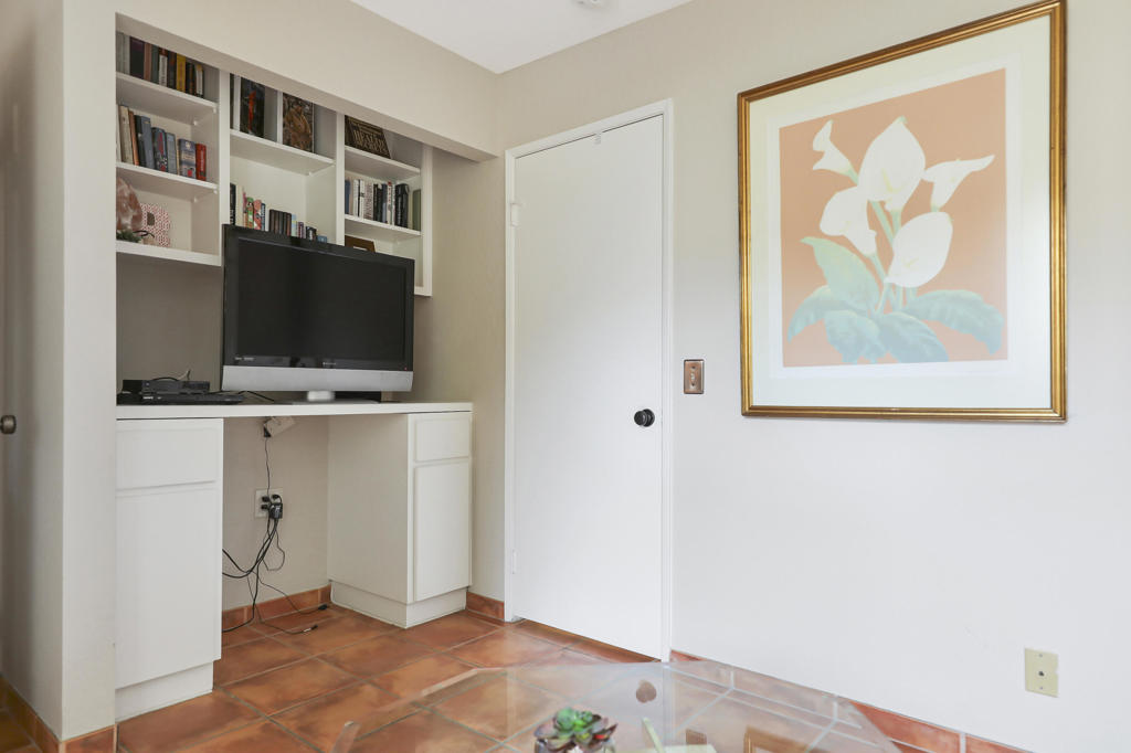 36055 Avenida De Las Montanas E Property Photo 15