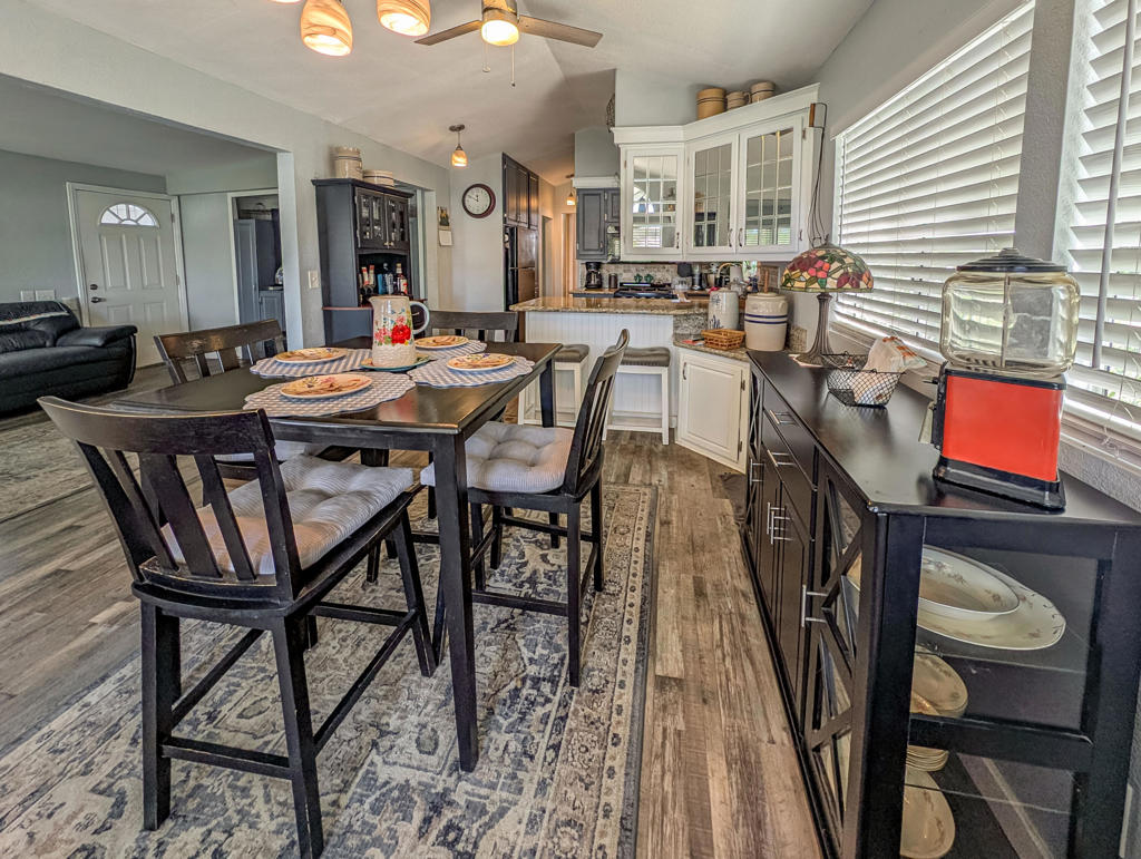 70200 Dillon Road 665 Property Photo 12