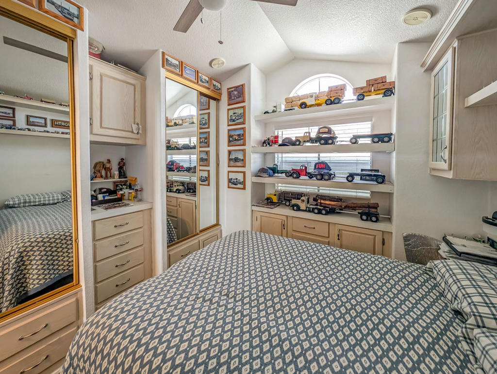 70200 Dillon Road 665 Property Photo 21