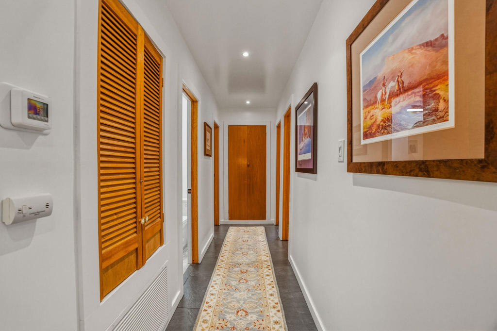 25106 Rim Rock Road Property Photo 21