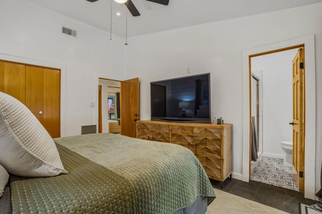 25106 Rim Rock Road Property Photo 29