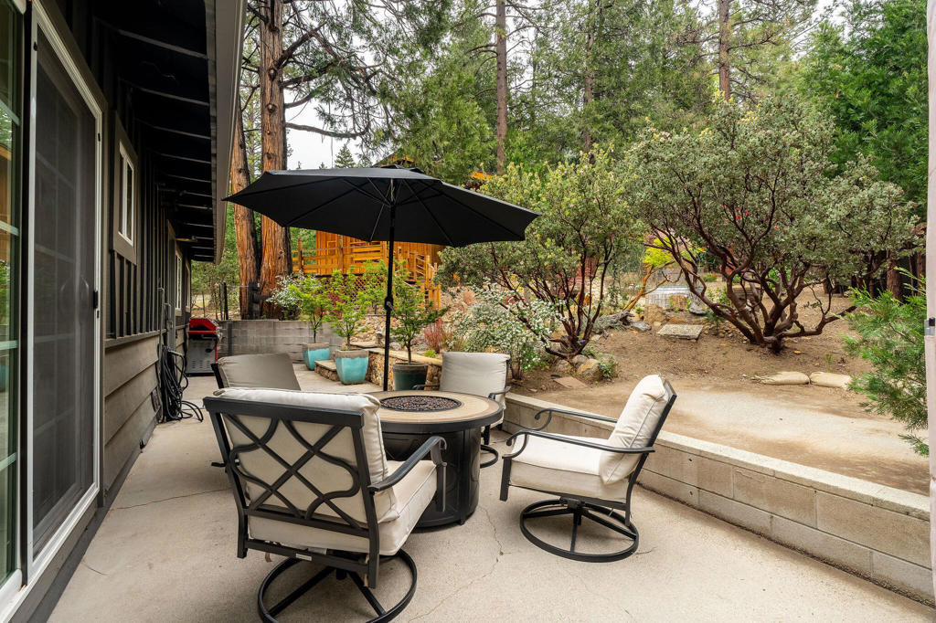 25106 Rim Rock Road Property Photo 33
