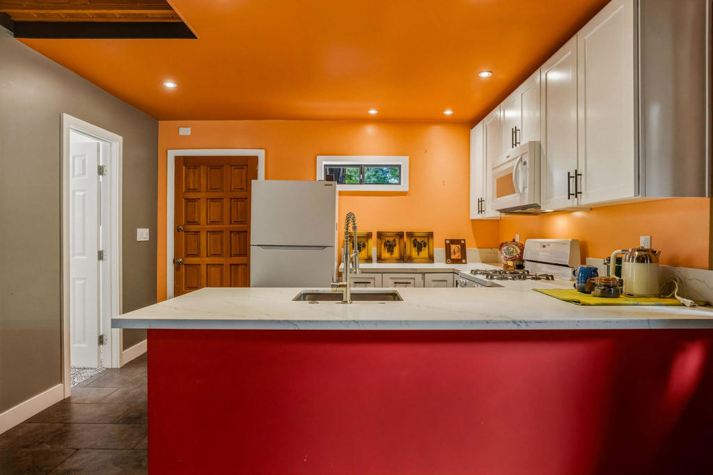 25106 Rim Rock Road Property Photo 41