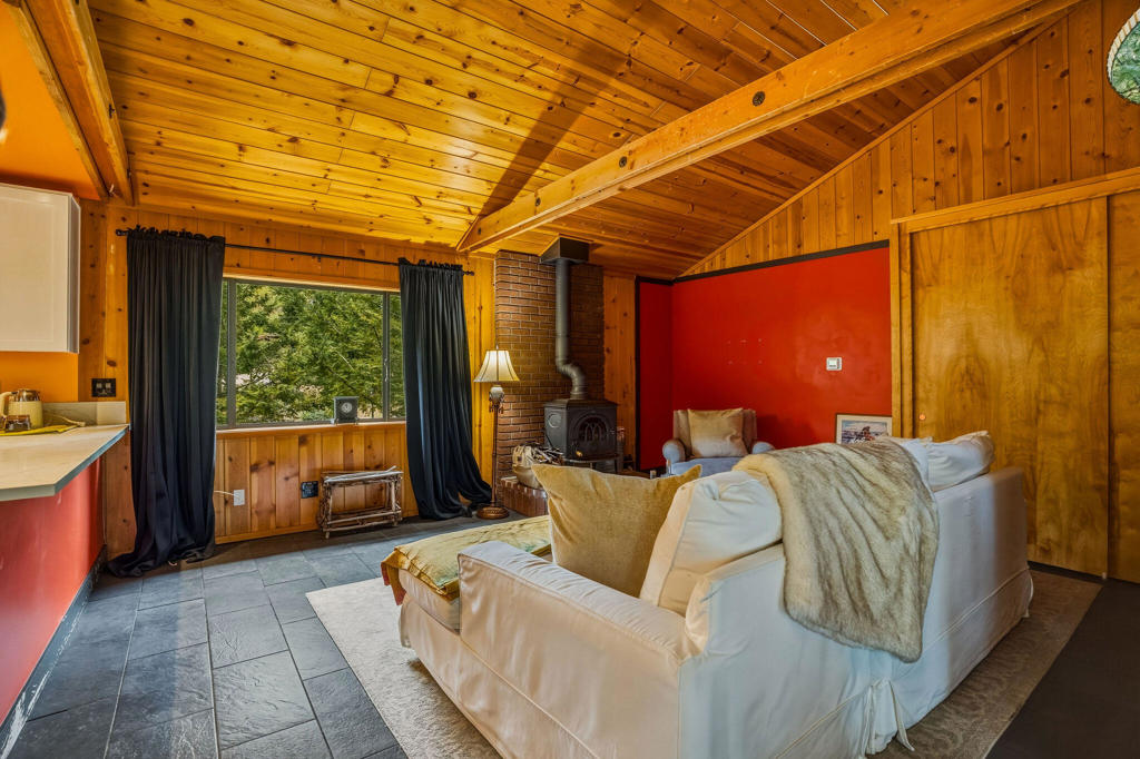 25106 Rim Rock Road Property Photo 43
