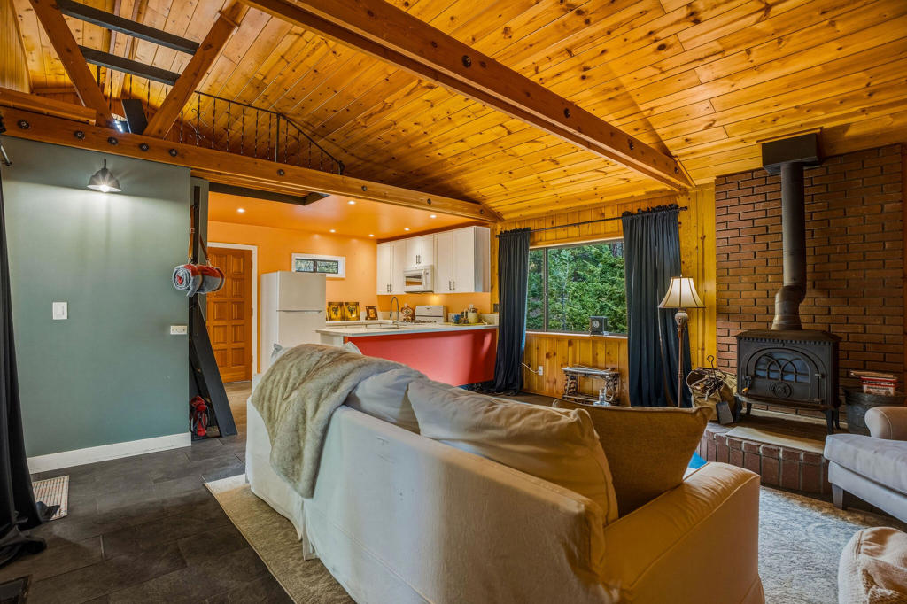 25106 Rim Rock Road Property Photo 44