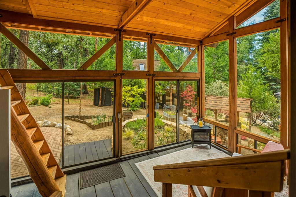 25106 Rim Rock Road Property Photo 48
