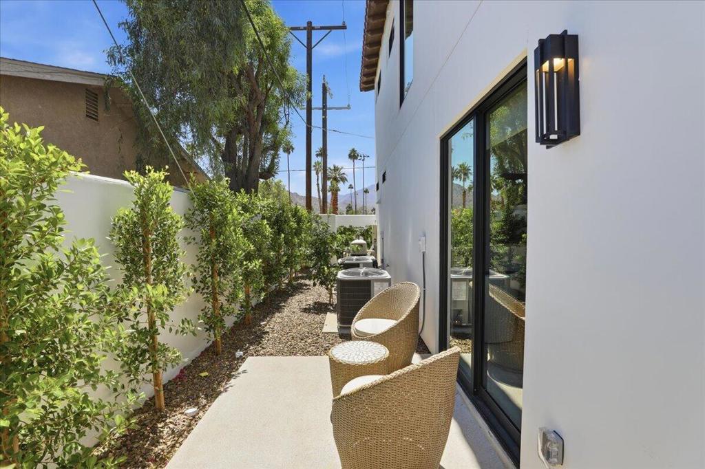 219146016DA Property Photo 26