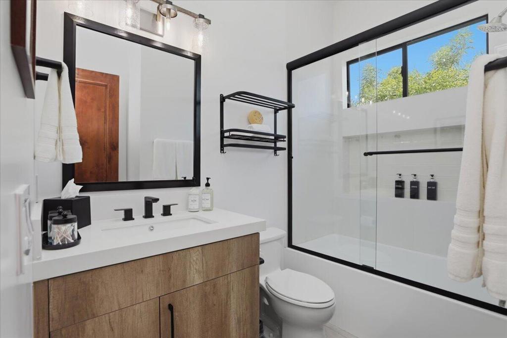 219146016DA Property Photo 41