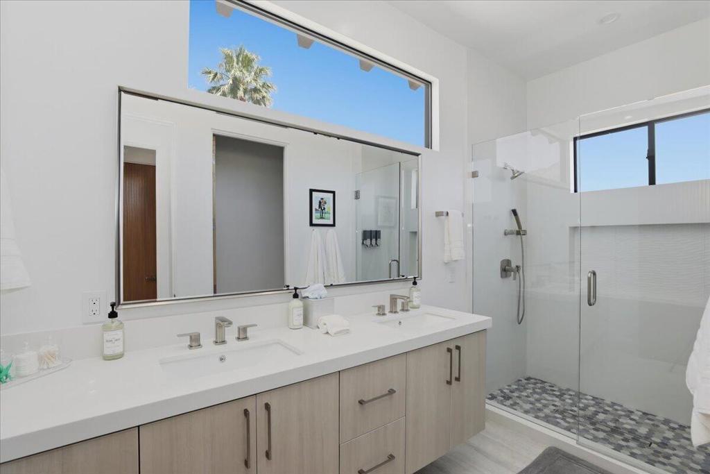 219146016DA Property Photo 79