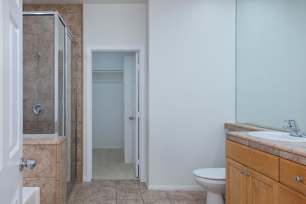 74137 Academy Lane E Property Photo 14