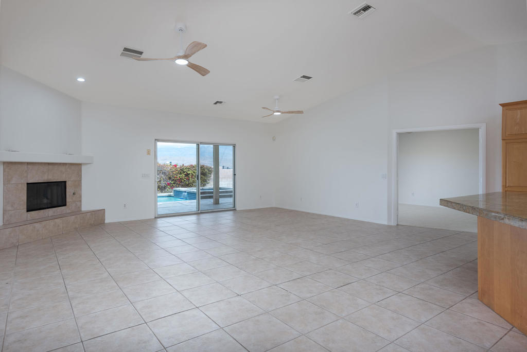 74140 Scholar Lane E Property Photo 3