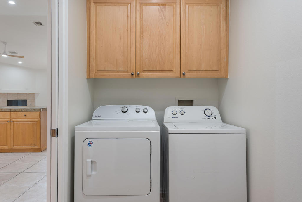 74140 Scholar Lane E Property Photo 11