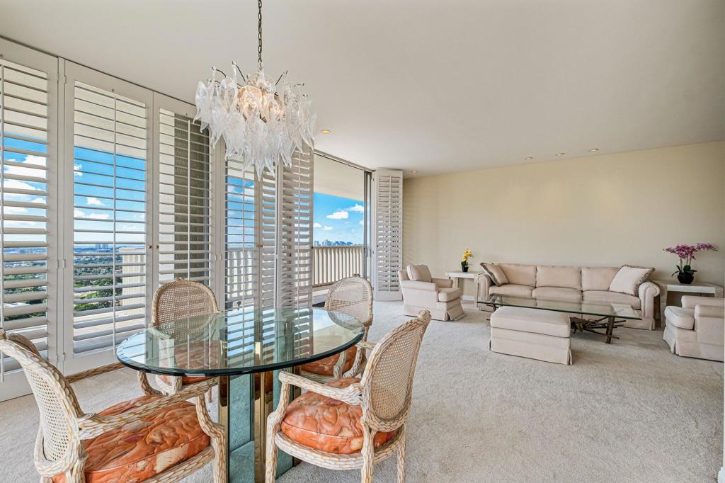 219146043PS Property Photo 17