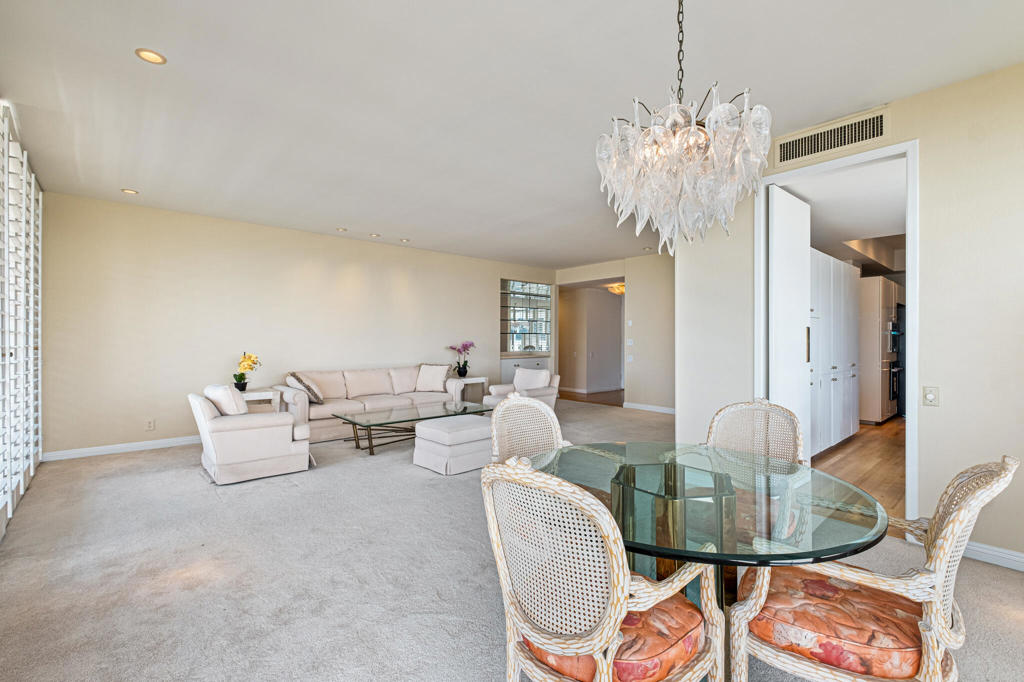 219146043PS Property Photo 18