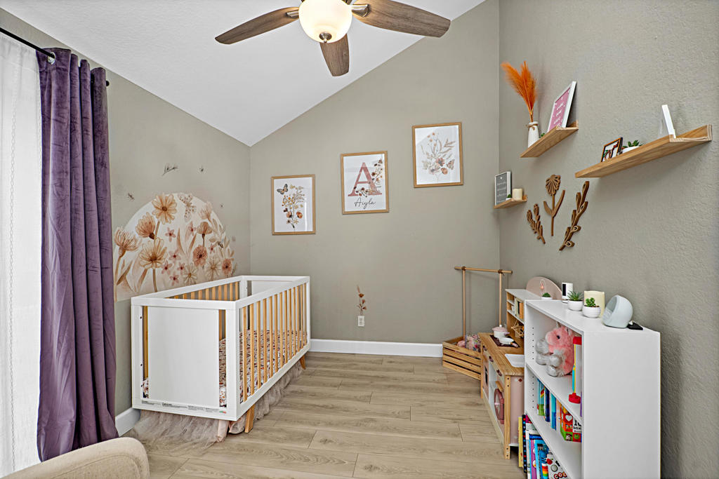 682 Sycamore Avenue Property Photo 21